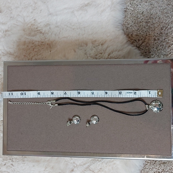 Avon Y2K silver plated necklace and earrings set - Picture 5 of 5